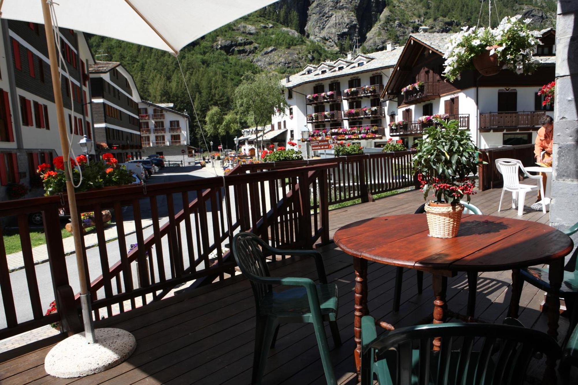 Hotel Residence Valverde Gressoney-la-Trinité Esterno foto