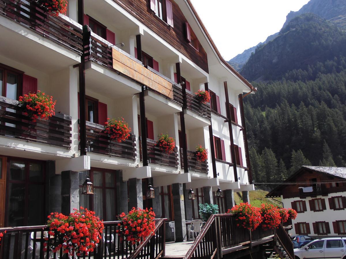 Hotel Residence Valverde Gressoney-la-Trinité Esterno foto